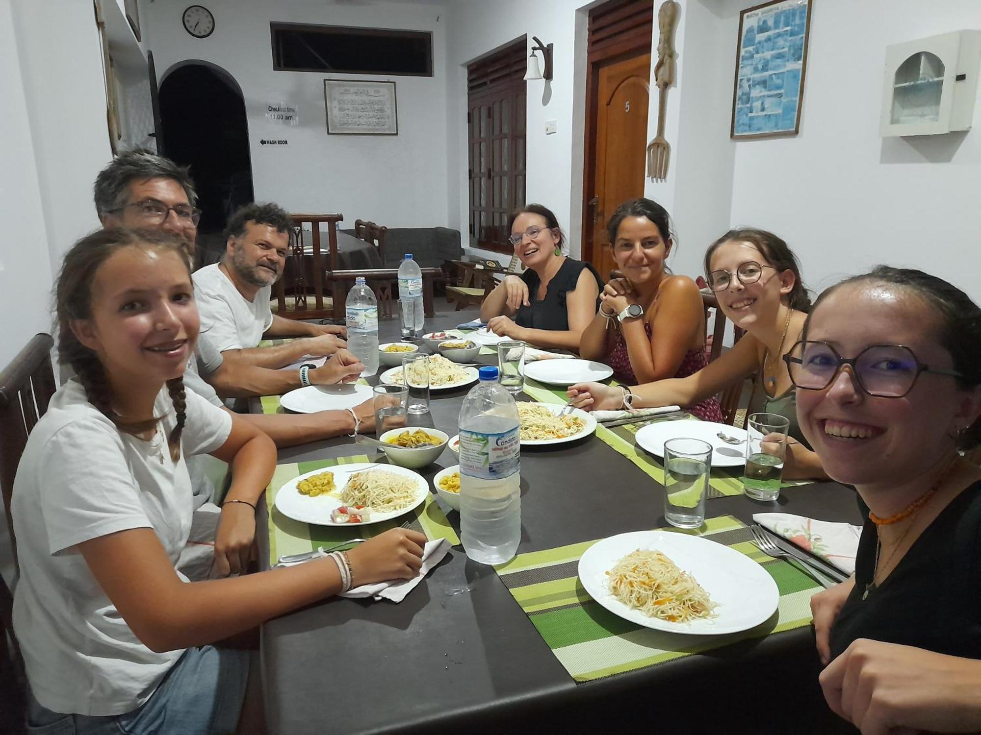Devi Tourist Home Polonnaruwa Luaran gambar